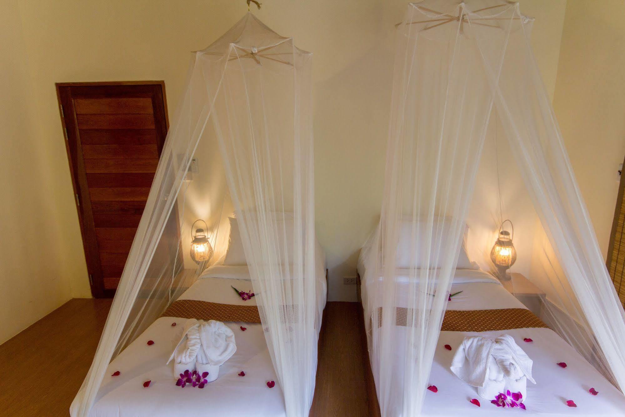 Anurak Community Lodge - Sha Plus Khao Sok National Park Exteriör bild